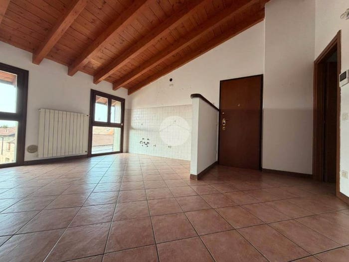 Appartamento trilocale in vendita in Via Cascina Valera, Pessano con Bornago