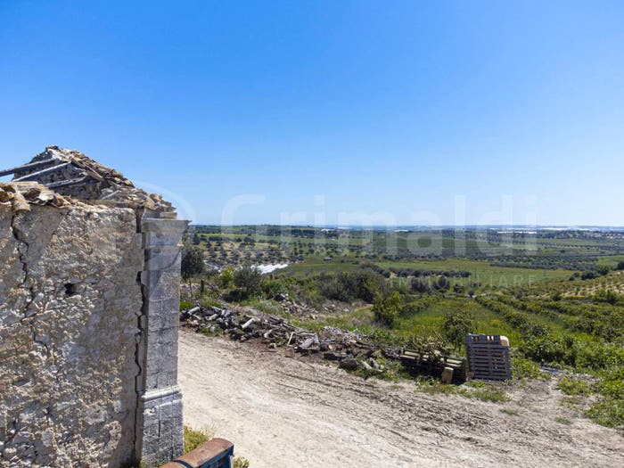 Casa con 6 locali in vendita in villa regina isula travel, Noto