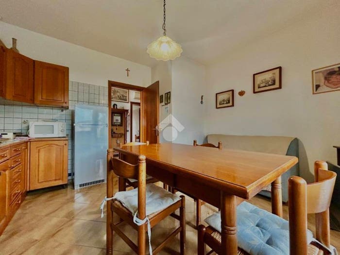 Appartamento quadrilocale in vendita in Via Monte Grappa, Centro, Caerano di San Marco