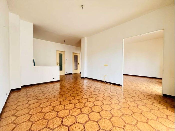 Appartamento quadrilocale in vendita in Viale Cibrario, Semicentro, Chieri