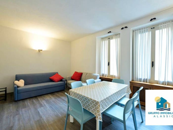 Appartamento trilocale in vendita in Vico Varese, Borgo Coscia, Alassio