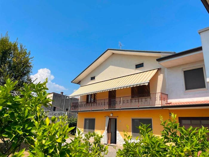 Casa quadrilocale in vendita in Via Vignole, Levà, Montecchio Precalcino