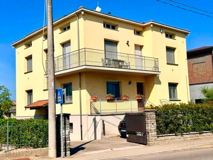 Casa quadrilocale in vendita in Via Solari, Centro, Montechiarugolo