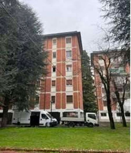 Appartamento quadrilocale in vendita in Via Palmiro Togliatti, Centro, Locate di Triulzi