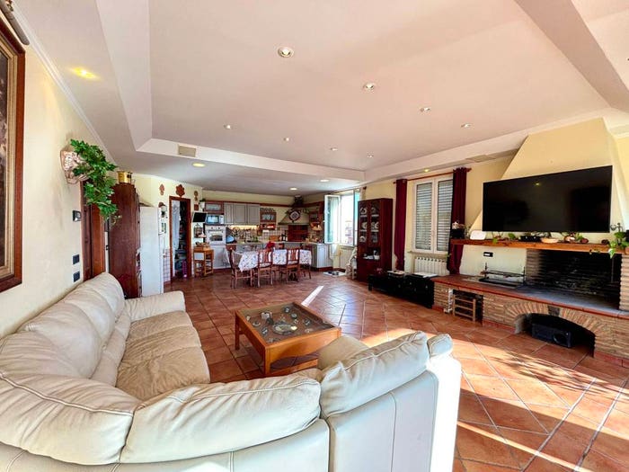 Casa con 5 locali in vendita in Via Livorno, Centro, Ladispoli