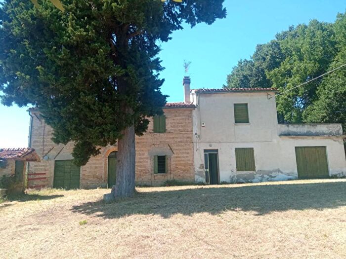 Casa con 6 locali in vendita in Via Sant Anna, Fenile Carignano, Fano
