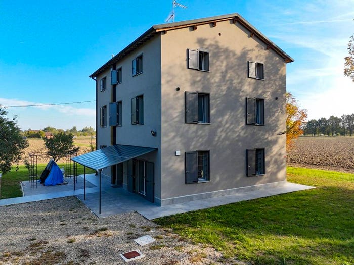 Casa con 6 locali in vendita in Strada Nazionale del Canaletto Nord, Albareto Mulini Nuovi, Modena