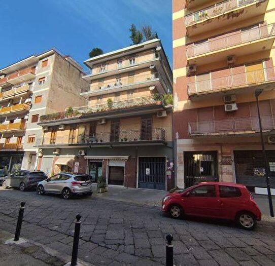 Appartamento con 6 locali in vendita in Via Bernardo Tanucci, Corso Trieste, Caserta