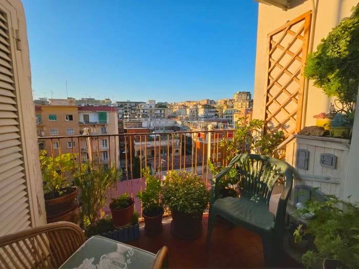Appartamento trilocale in vendita in Piazza Francesco Muzii, Arenella, Napoli