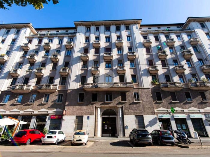 Appartamento quadrilocale in vendita in Piazza Prealpi, Certosa, Milano