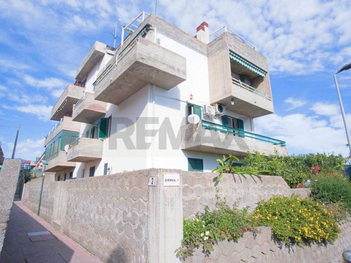 Appartamento trilocale in vendita in Via Falcone e Borsellino, Nizza di Sicilia