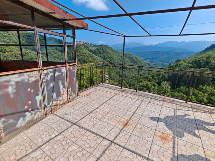 Casa con 6 locali in vendita in Fivizzano