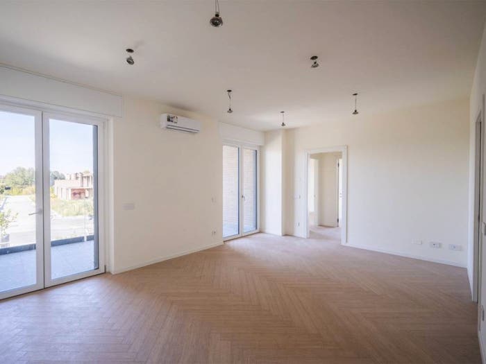 Appartamento quadrilocale in vendita in via monzato, Centro, Traversetolo