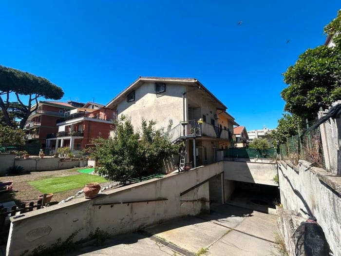 Casa quadrilocale in vendita in Via Calatafimi, Cava dei Selci, Marino