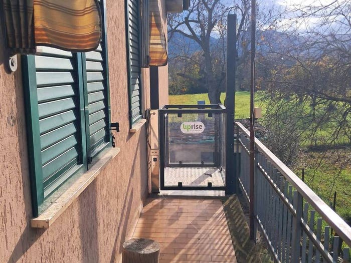 Casa con 6 locali in vendita in Secchiano, Novafeltria