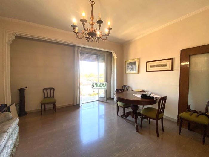 Appartamento trilocale in vendita in Via Domenico Cucchiari, Sant'Agnese Università, Modena
