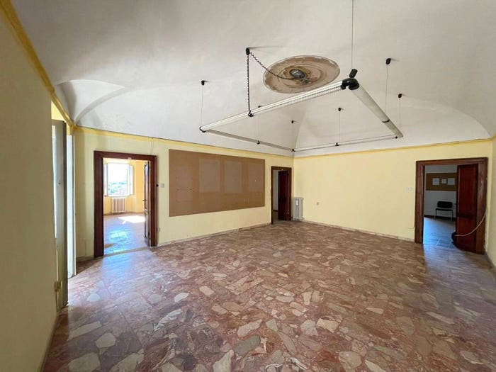 Appartamento con 6 locali in vendita in Via Principe Amedeo, Centro, Ceprano