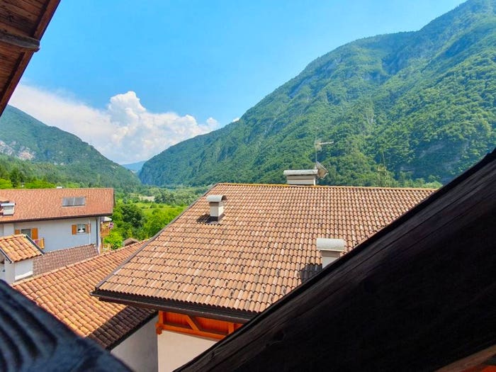 Appartamento quadrilocale in vendita in Frazione Pez, Tre Ville