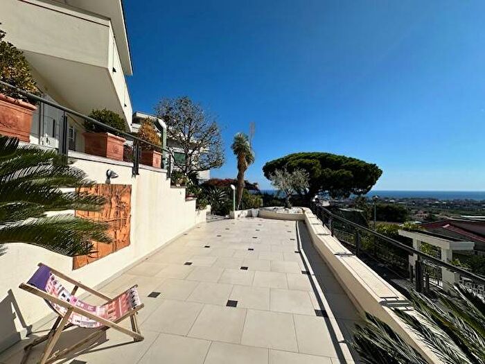 Casa con 6 locali in vendita in Via per Pineland, Borghetto Santo Spirito
