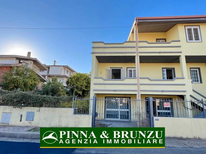 Casa con 5 locali in vendita in Via Puccini, Bonarcado