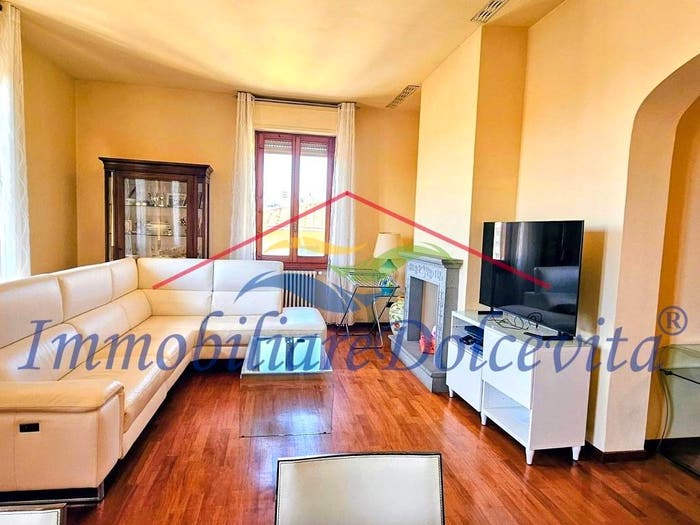Appartamento con 6 locali in vendita in Via dei Maffei, Le Cure, Firenze