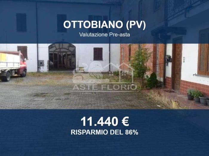 Casa con 6 locali in vendita in Via Giacomo Matteotti, Centro, Ottobiano