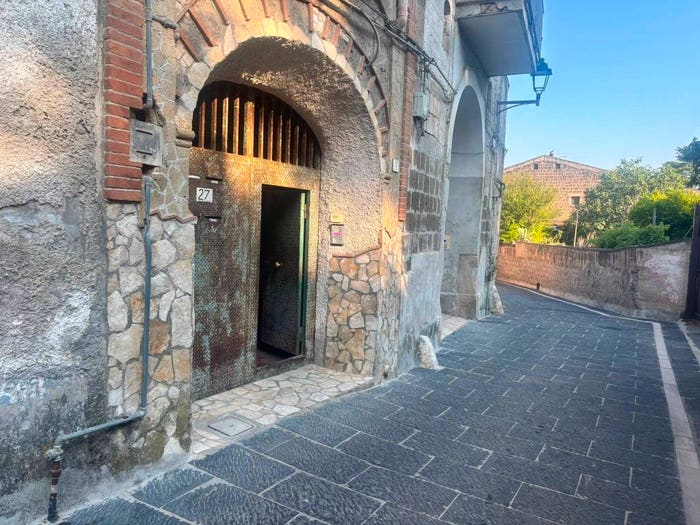 Appartamento quadrilocale in vendita in Via dei Giardini, Puccianiello, Caserta