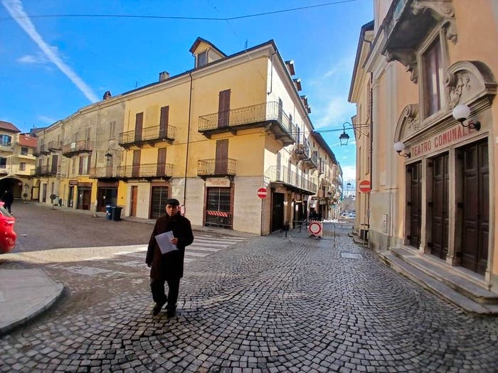 Casa con 6 locali in vendita in Via Giuseppe Garibaldi, Centro, Cuorgnè