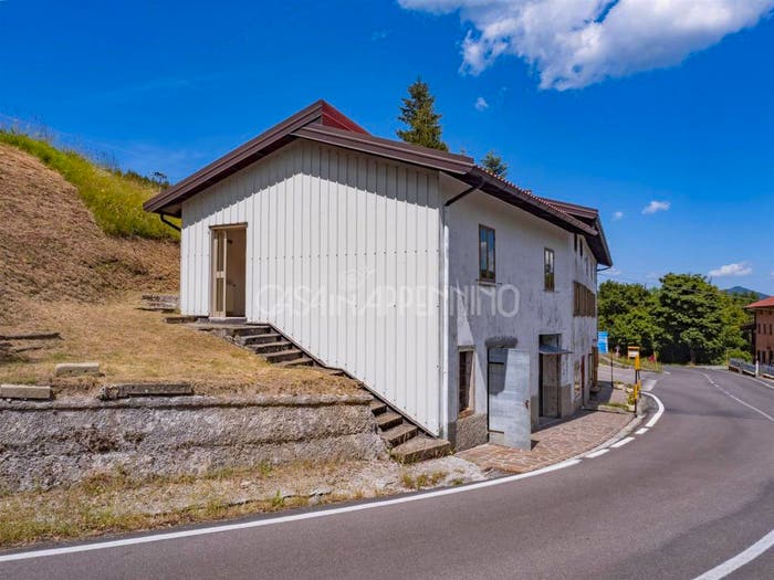 Appartamento con 6 locali in vendita in Frassinoro