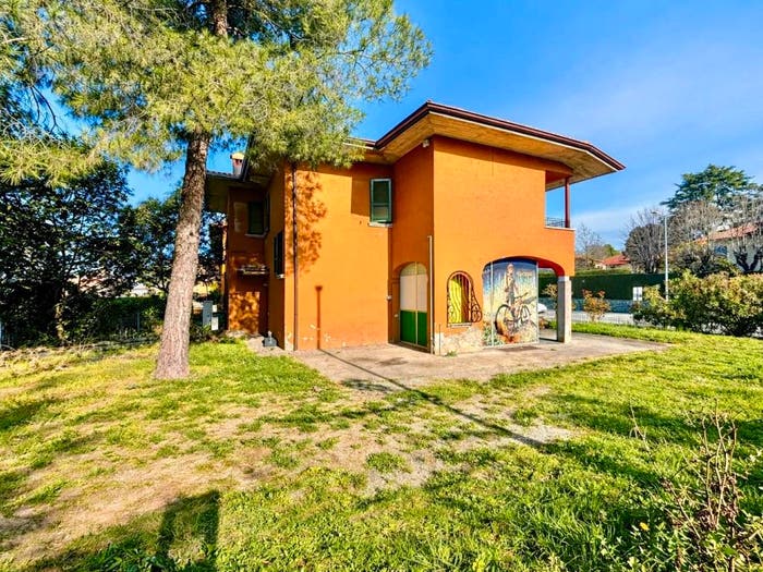 Appartamento quadrilocale in vendita in Via Giuseppe Di Vittorio, Centro, Erbusco
