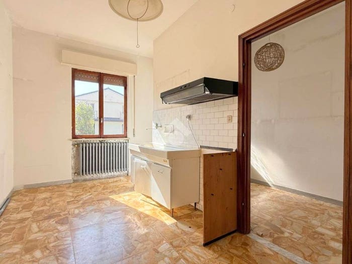 Appartamento quadrilocale in vendita in Via Cardinal Raimondi, Centro, Acqui Terme