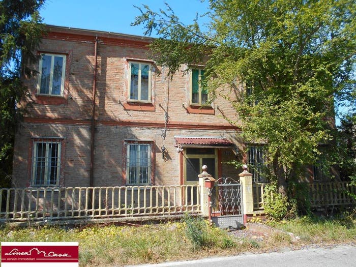 Casa con 6 locali in vendita in VIALE ADRIATICO, Centro, Masi Torello