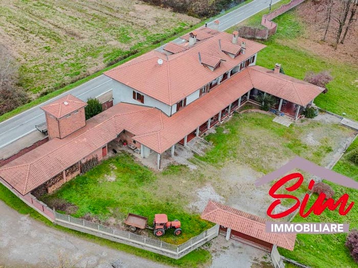Casa con 6 locali in vendita in Via San Paolo snc, Gattinara