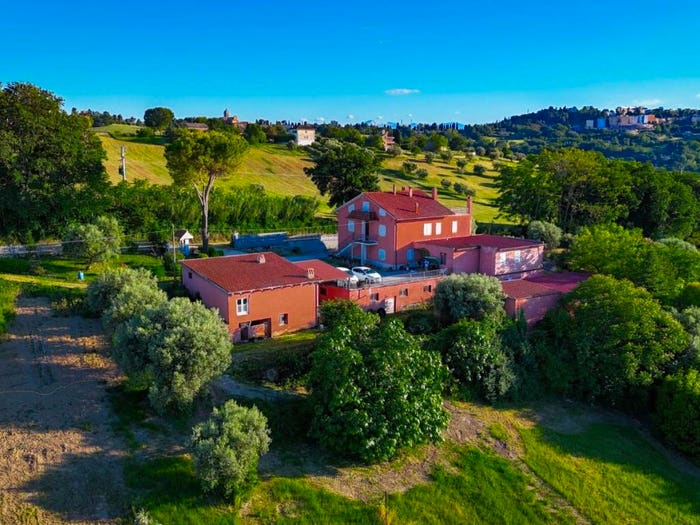 Casa con 6 locali in vendita in Centro, Macerata