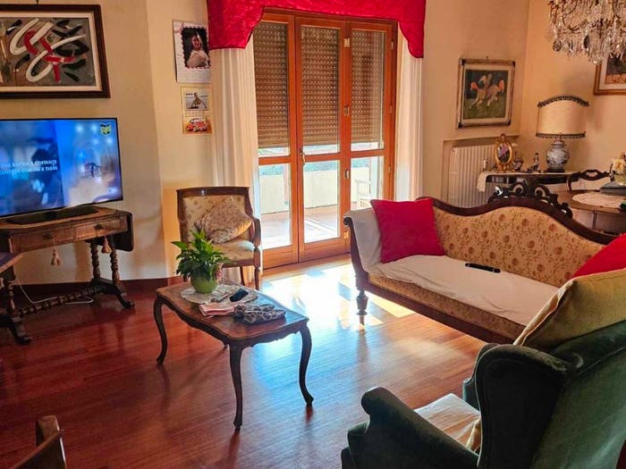 Casa con 5 locali in vendita in MontecatiniTerme