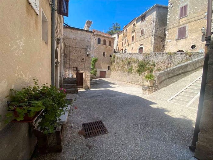 Appartamento bilocale in vendita in Corso Mario Equicola, Centro, Alvito