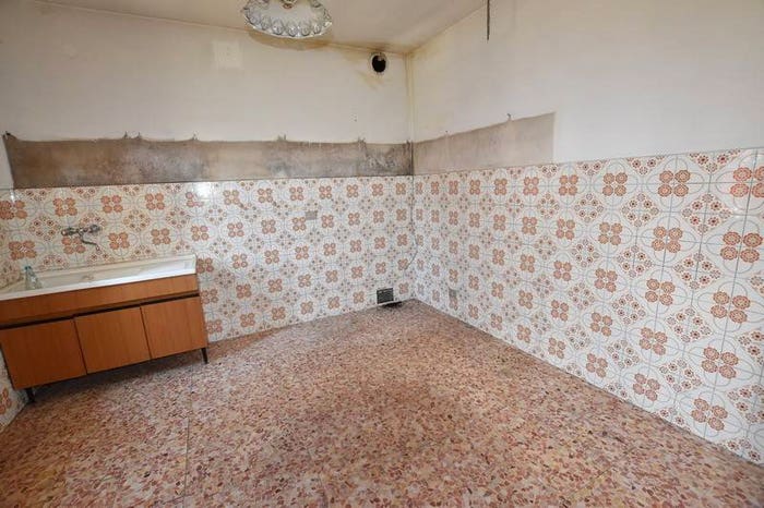 Casa con 6 locali in vendita in Strada Casatico, Langhirano