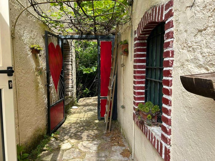Casa con 6 locali in vendita in Via Coniglio, Indiprete, Castelpetroso