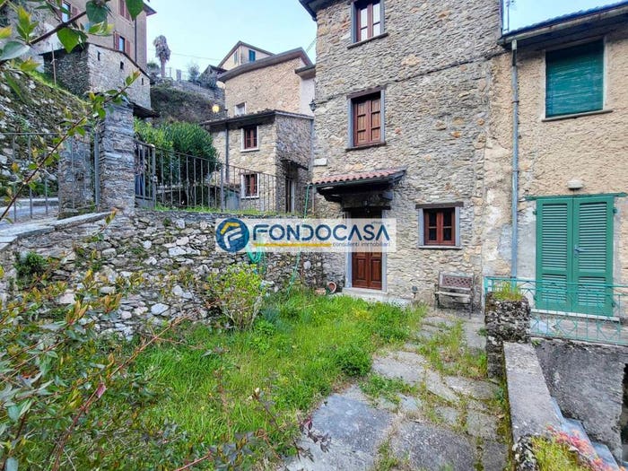 Appartamento con 5 locali in vendita in Via Broto, Farnocchia, Stazzema