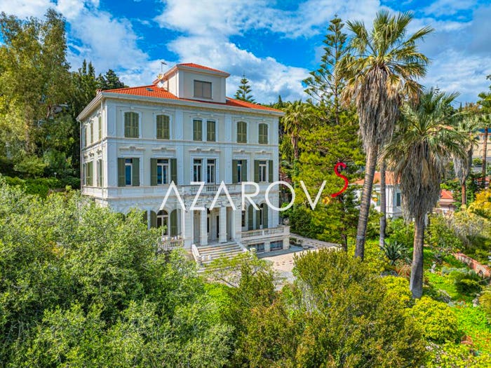 Casa con 6 locali in vendita in Corso degli Inglesi, Sanremo