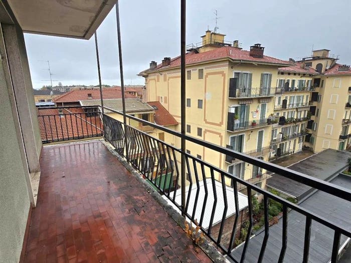 Appartamento con 6 locali in vendita in Via Piave, Centro Città San Paolo, Biella