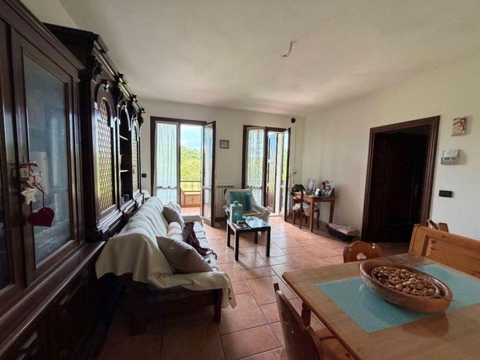 Appartamento trilocale in vendita in Centro, Casina