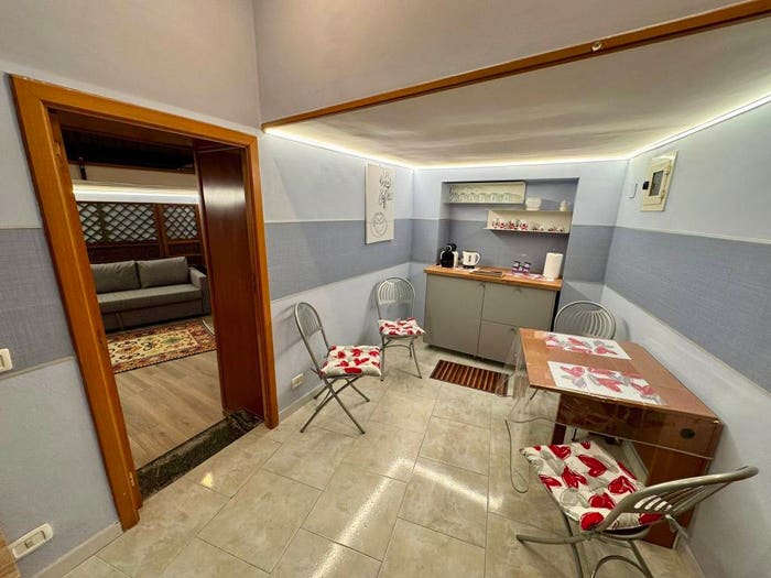 Appartamento bilocale in vendita in Via Belvedere, Vomero, Napoli