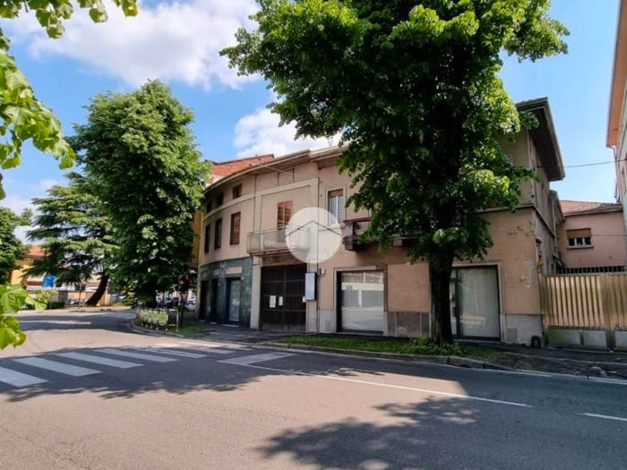 Appartamento con 6 locali in vendita in Viale Piemonte, Piazza Santa Maria, Busto Arsizio
