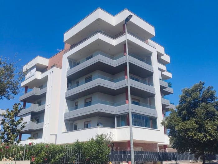 Appartamento quadrilocale in vendita in Viale Roma, Collefiorito, Guidonia Montecelio