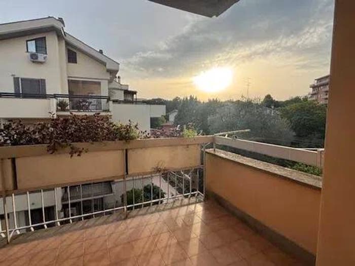 Appartamento trilocale in vendita in Via Vittorio Bachelet, Centro, Capranica