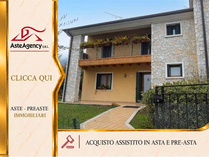 Appartamento quadrilocale in vendita in Via san francesco A, Centro, Farra di Soligo