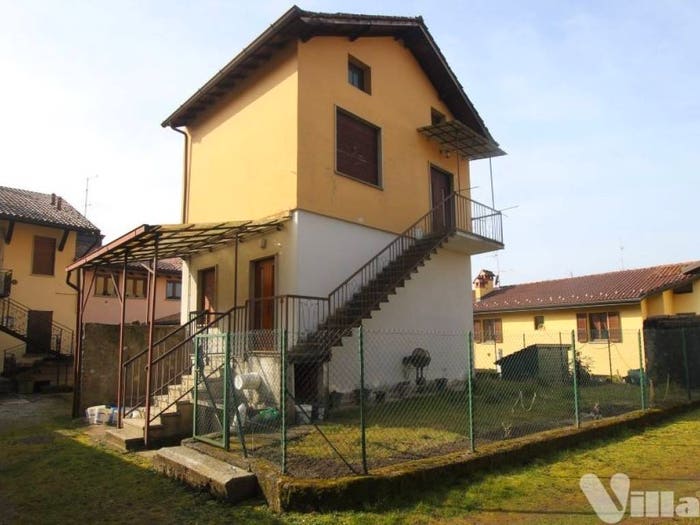 Casa quadrilocale in vendita in Via Alessandro Volta, Nava, Colle Brianza