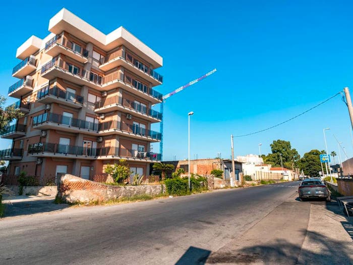Appartamento con 6 locali in vendita in via acqueviole, San Pietro Santa Maria delle Grazie, Milazzo