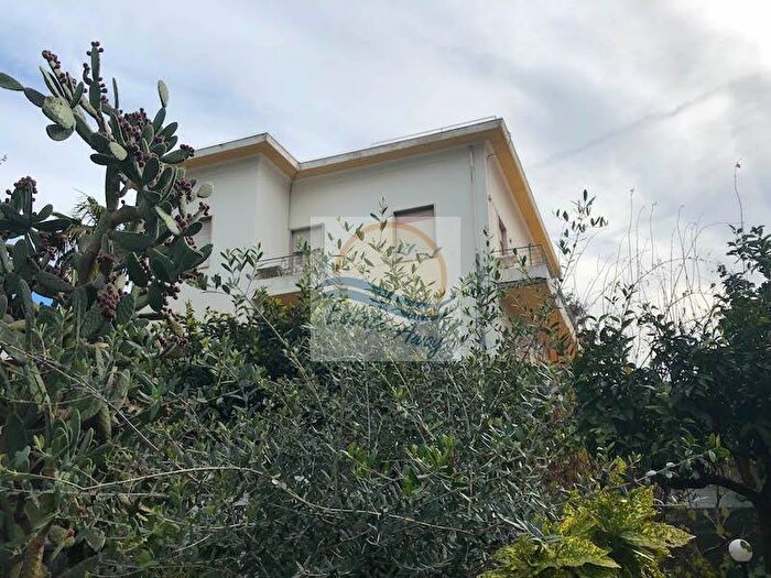 Casa con 6 locali in vendita in Via Vittorio Veneto, Centro, Bordighera